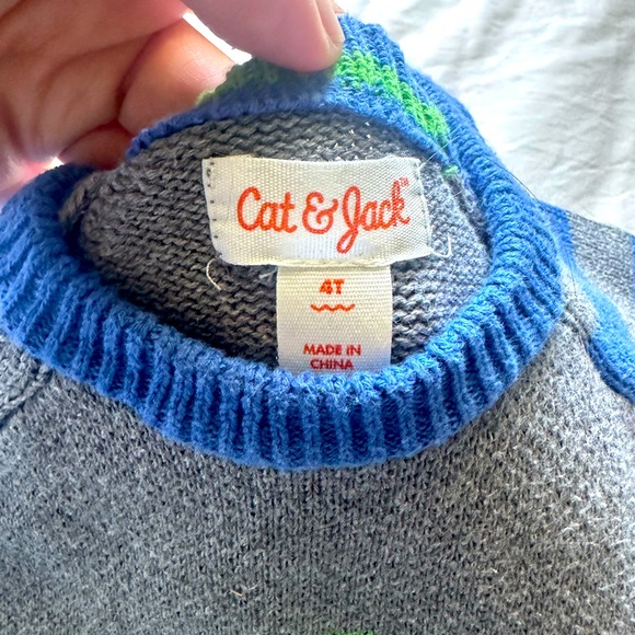 Cat & Jack Dinosaur Sweater - Like New - Size 4T - Picture 4 of 5